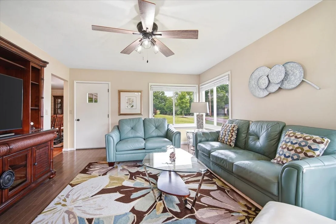 Photo of 203 Highview Drive