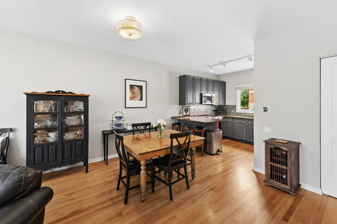 Photo of Unit E2 at 1889 Maple Avenue