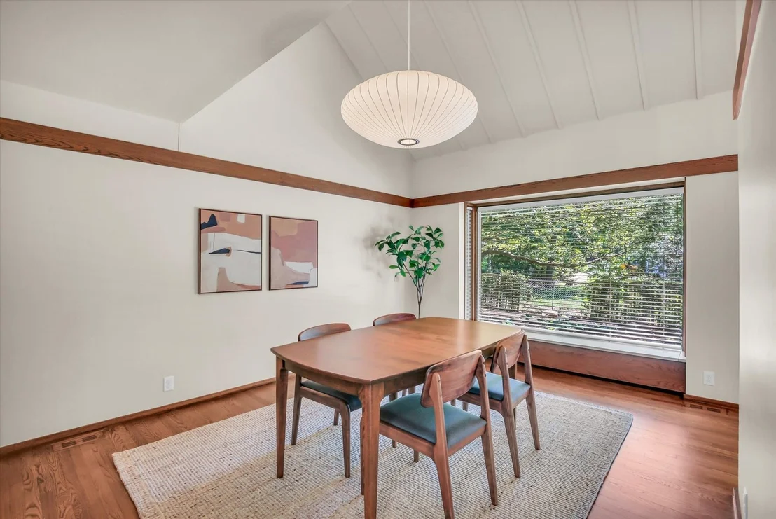 Photo of 10 Carriage Way