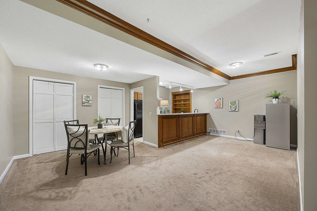 Photo of 1202 Kenneth Drive