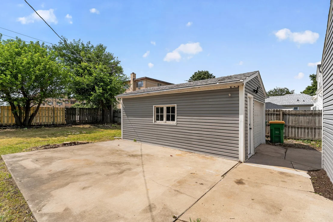 Photo of 1650 Marquette Road