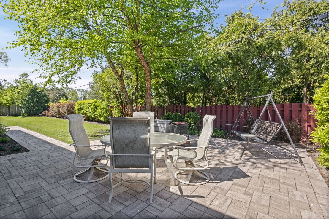 Photo of 1016 Longmeadow Drive