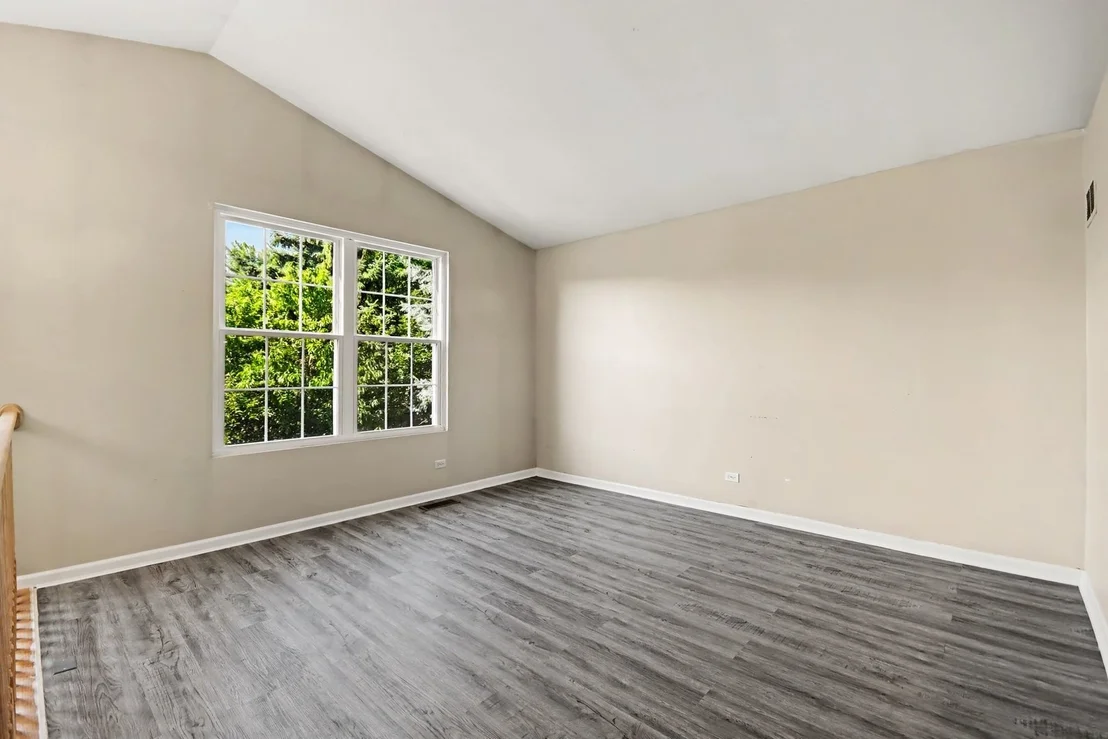 Photo of 1033 Symphony Drive