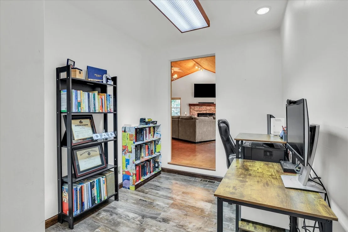 Photo of 715 Cortez Drive