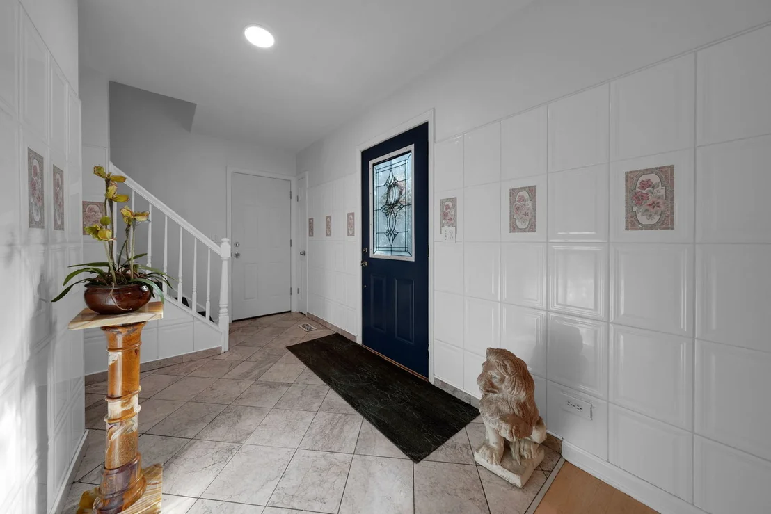 Photo of 135 PINEHURST Drive