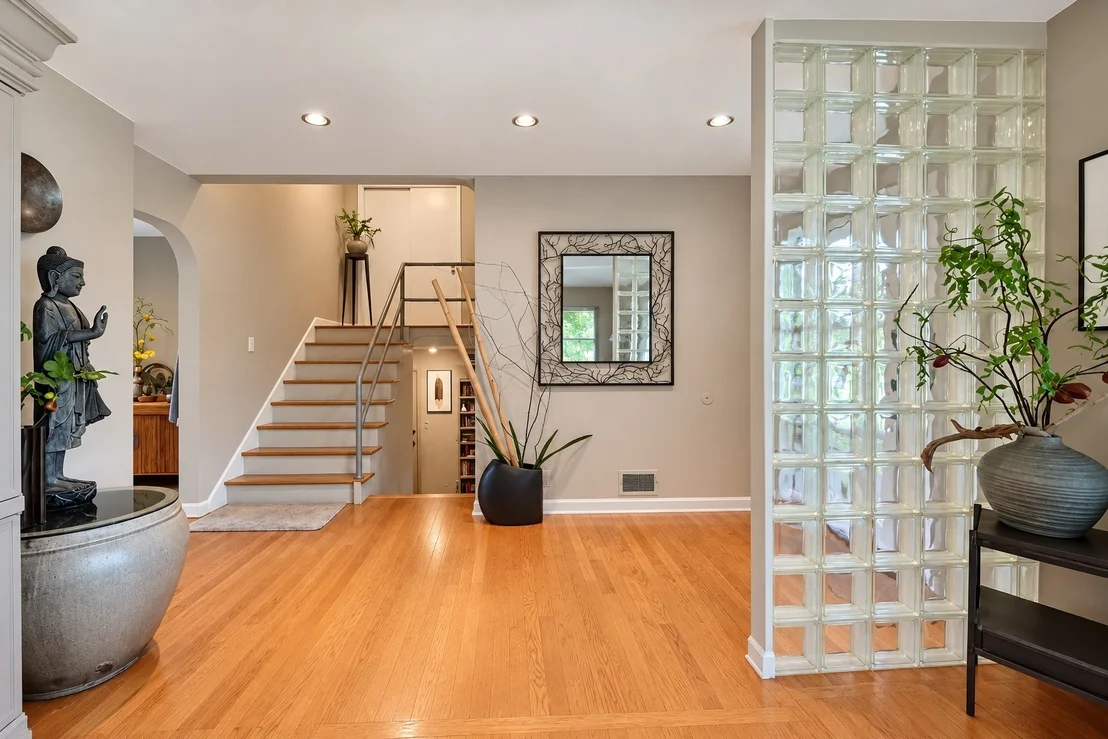 Photo of 426 Amherst Avenue