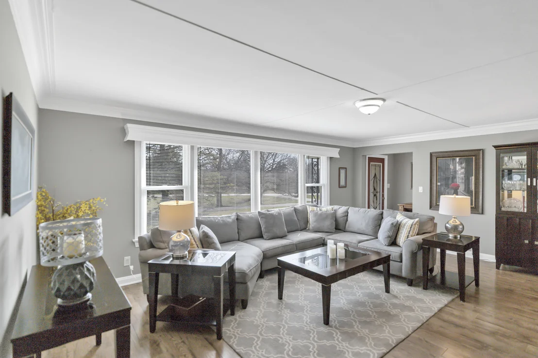 Photo of 512 Bay Road