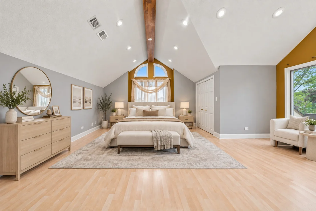Photo of 1221 W Sable Drive