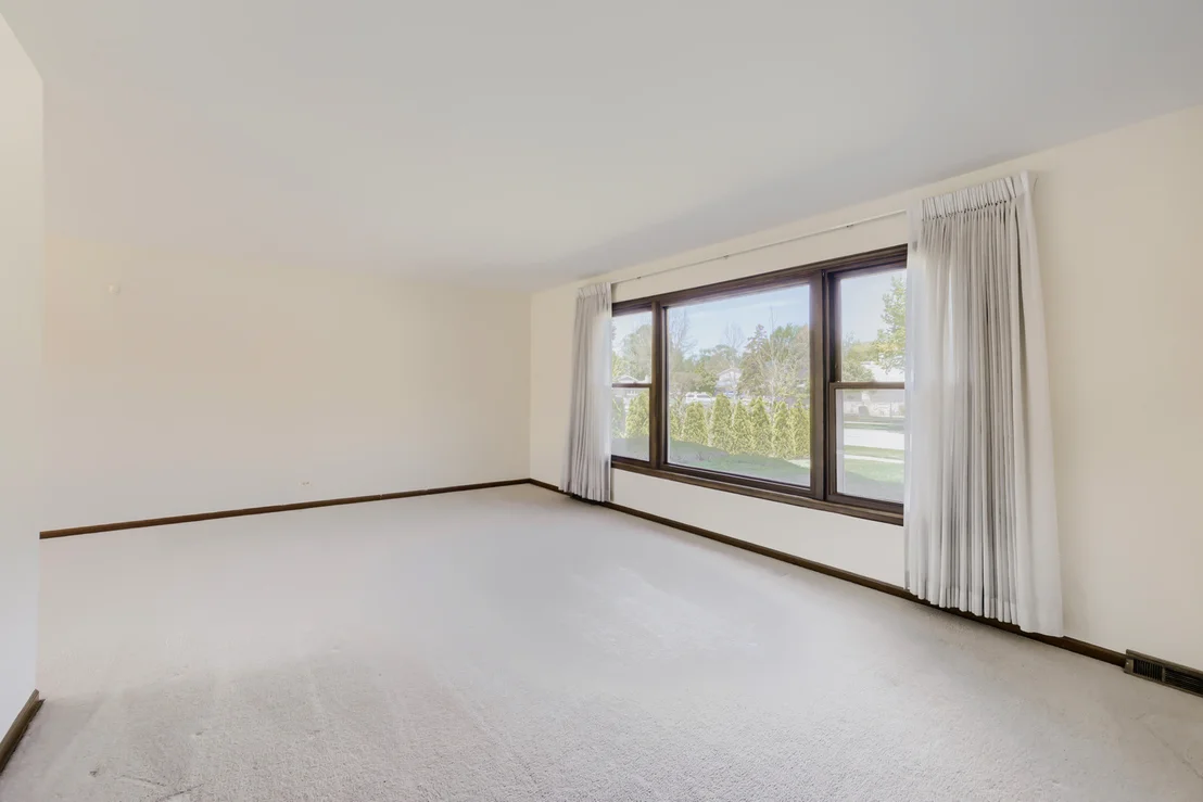 Photo of 1111 W Ash Drive