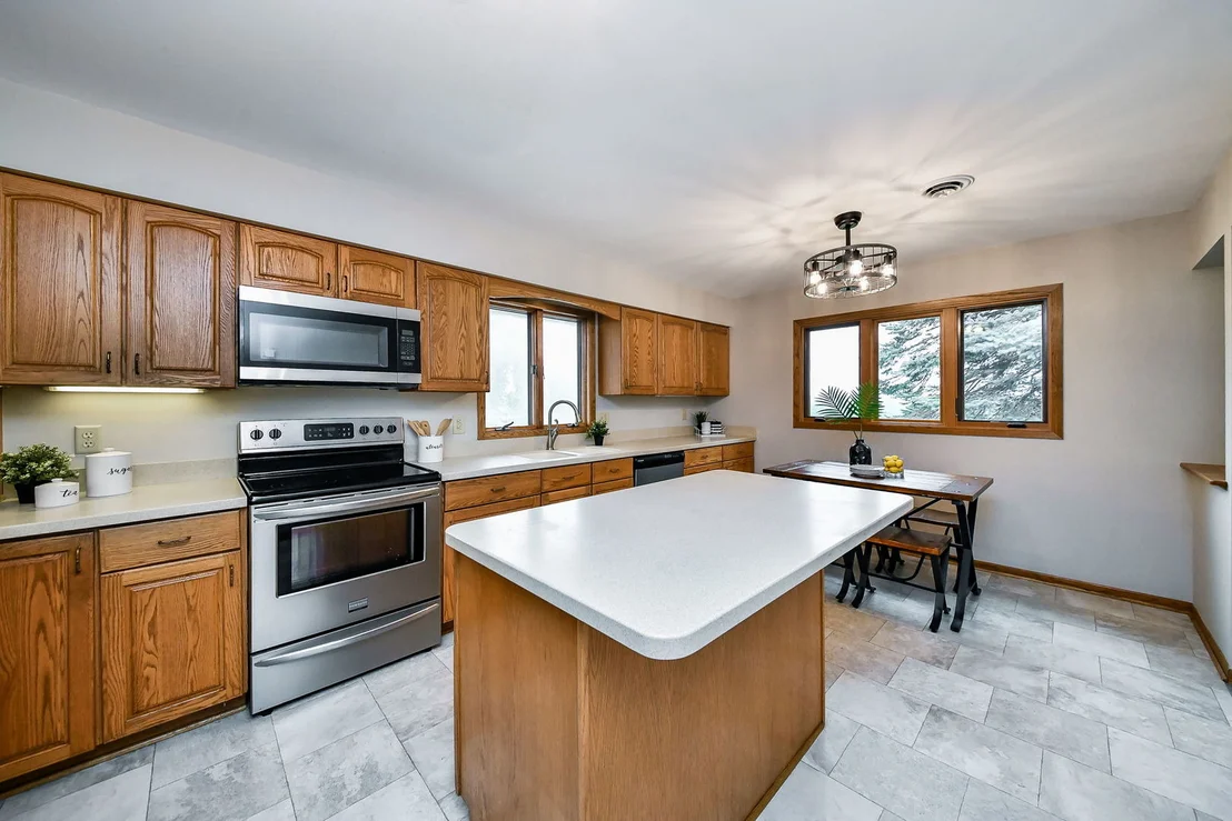 Photo of 2S557 Bliss Road