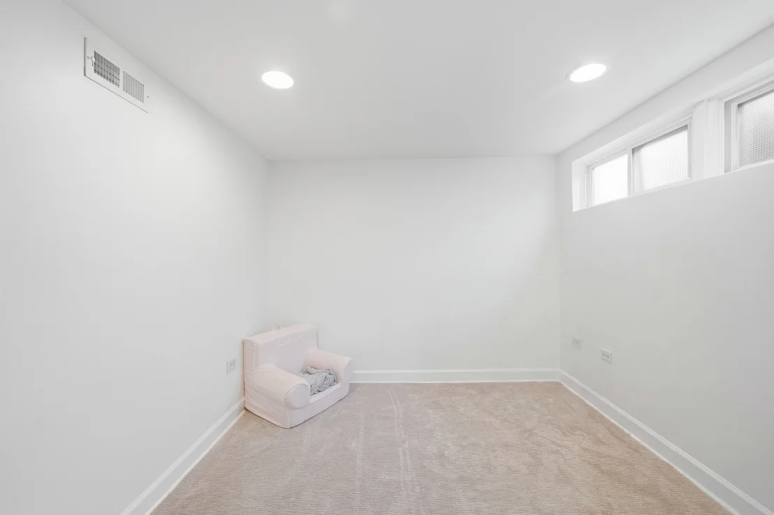 Photo of 683 Sandy Lane