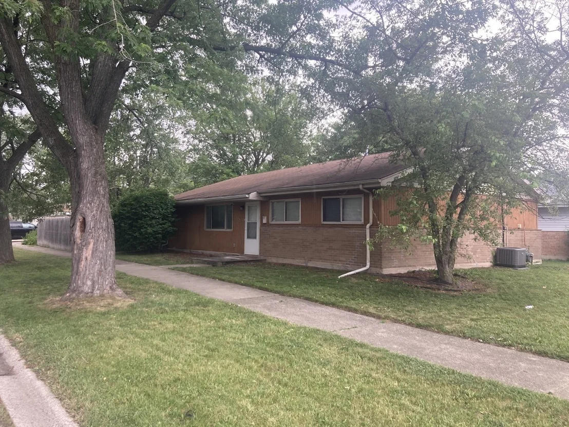 Photo of 17246 Community Street