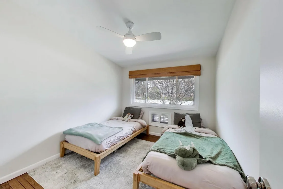 Photo of Unit 0 at 320 Linden Avenue