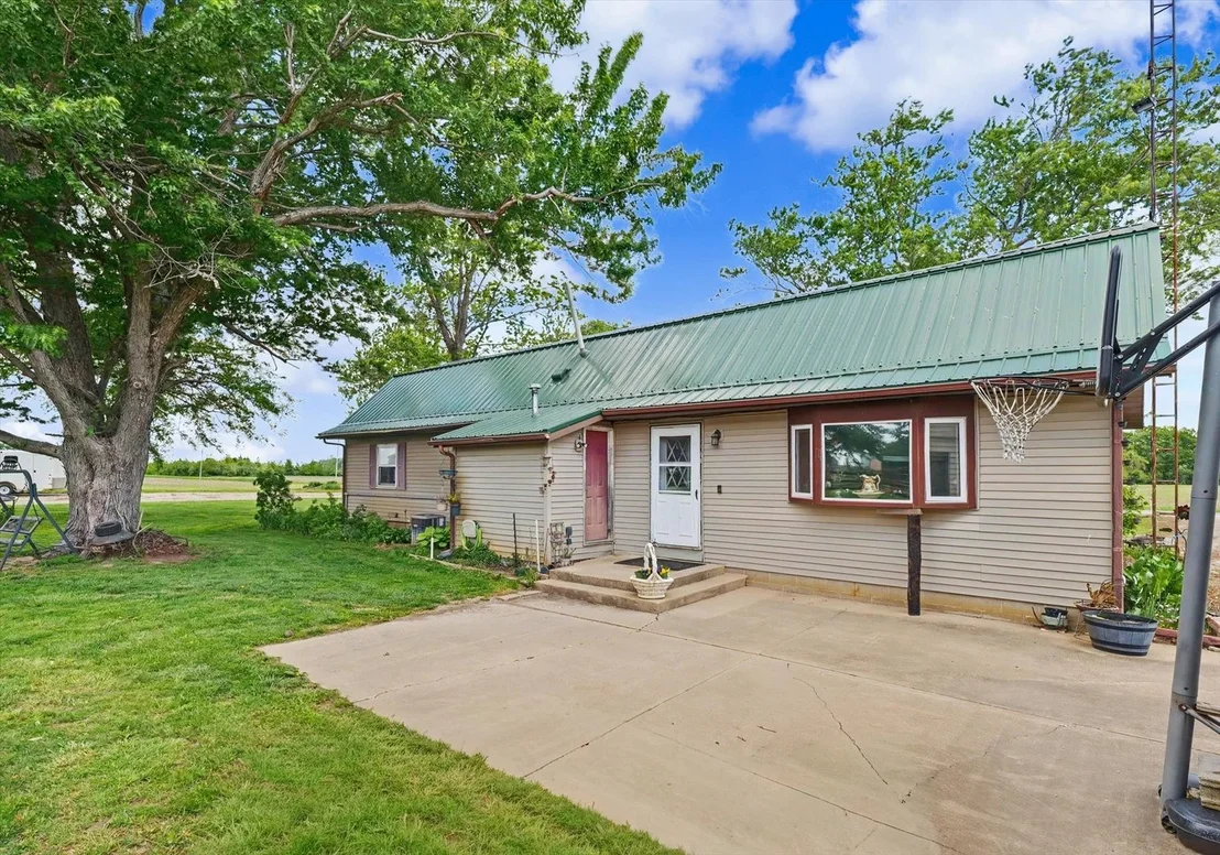 Photo of 1121 County Road 2250