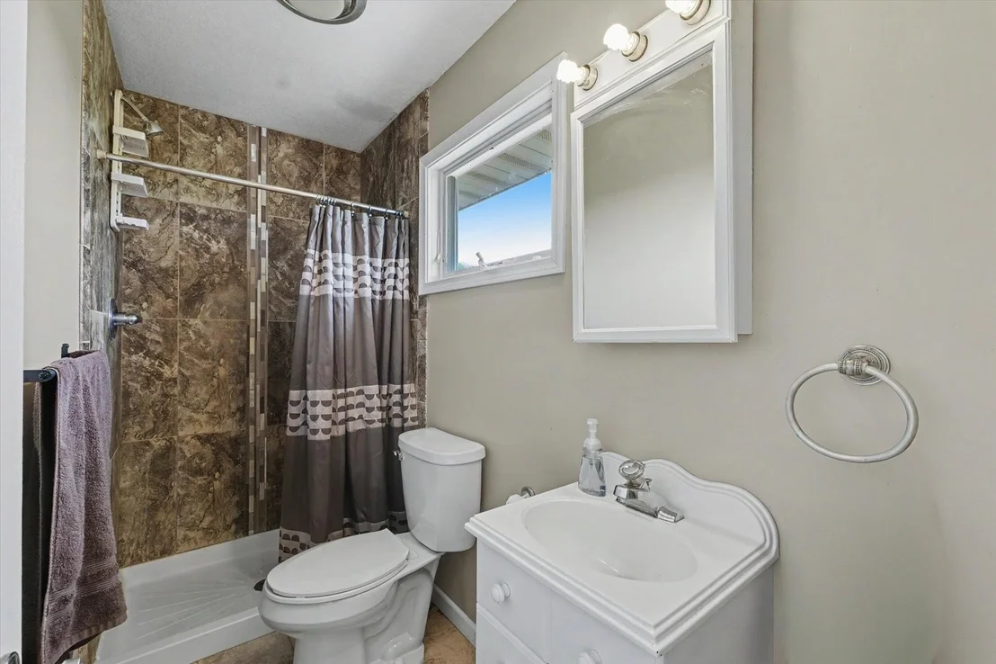 Photo of 2499 County Road 2600