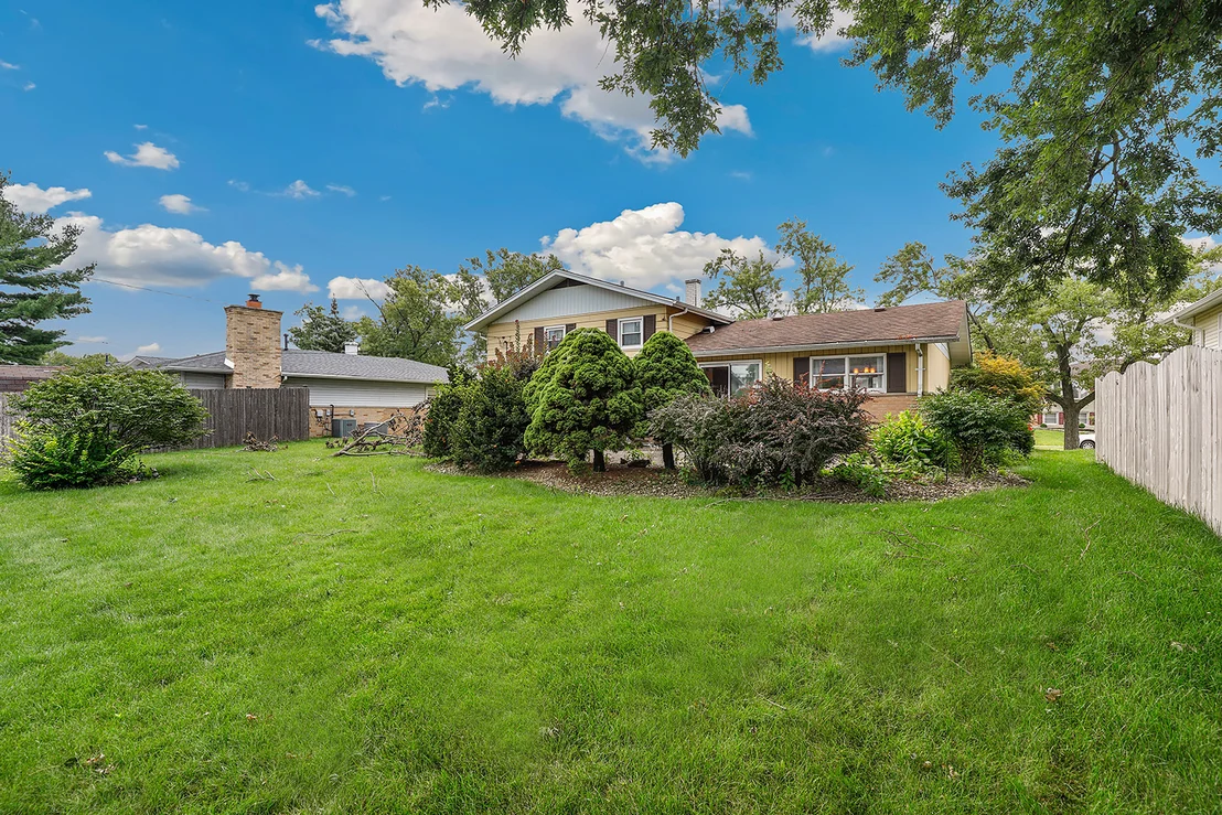 Photo of 5746 Vine Street
