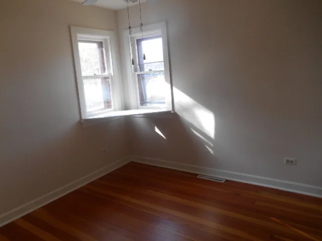 Photo of 129 N Marion Avenue