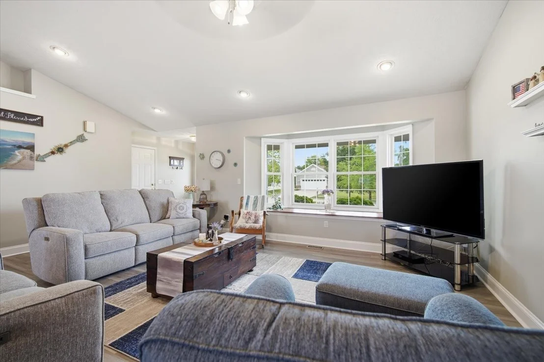 Photo of 2706 Stratmoor Drive