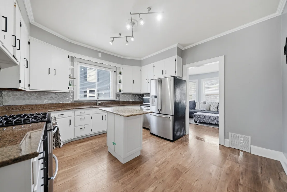 Photo of 483 Barrett Street