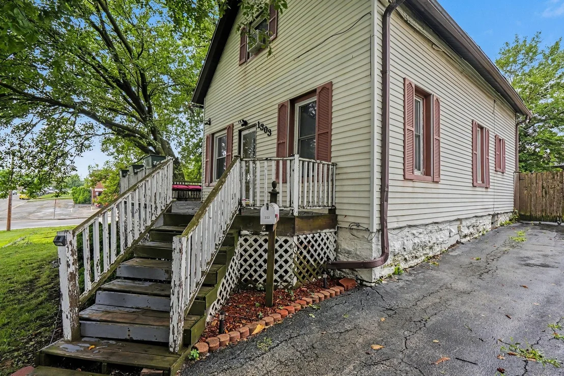 Photo of 1303 Cora Street