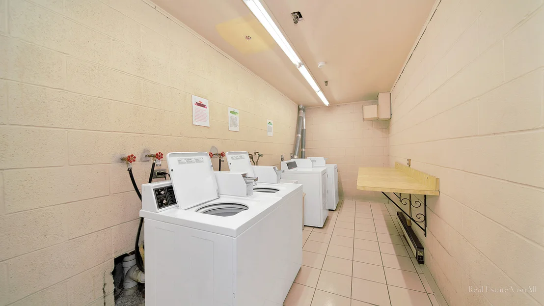Photo of Unit A405 at 840 Elder Road