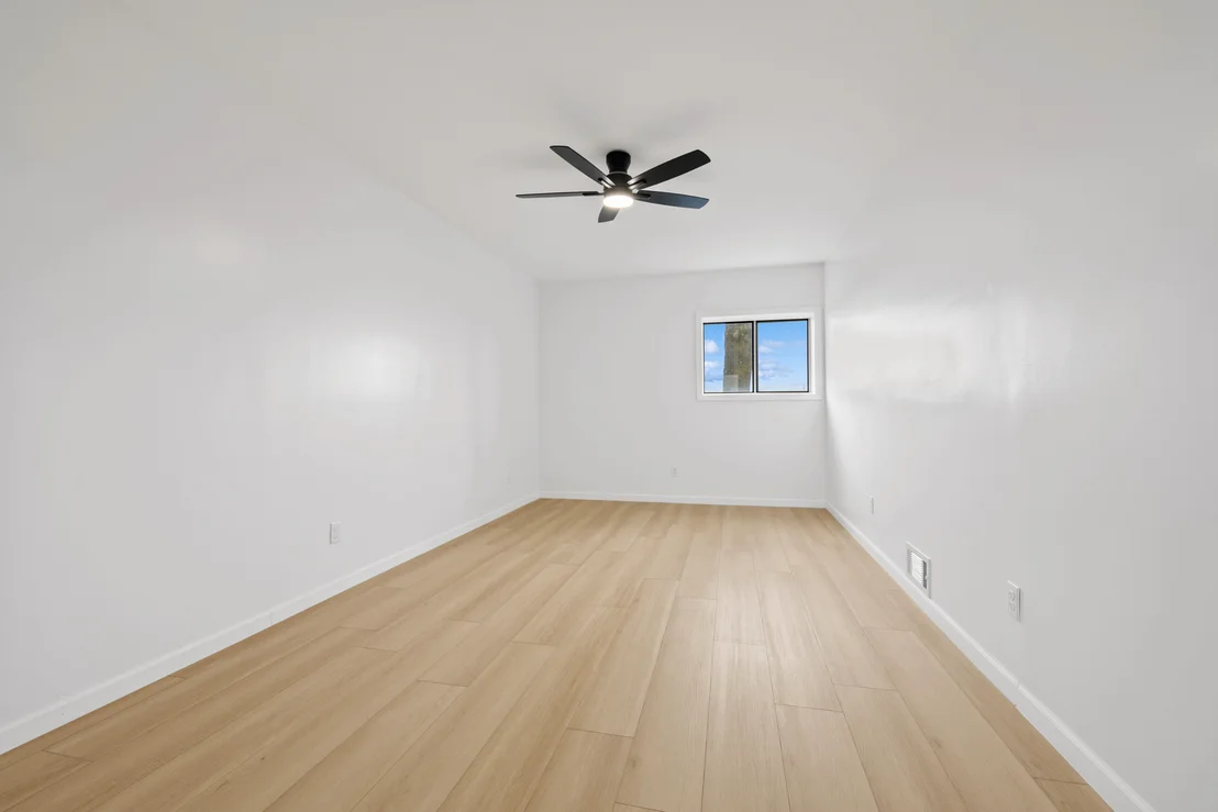 Photo of 1430 N 30th Road