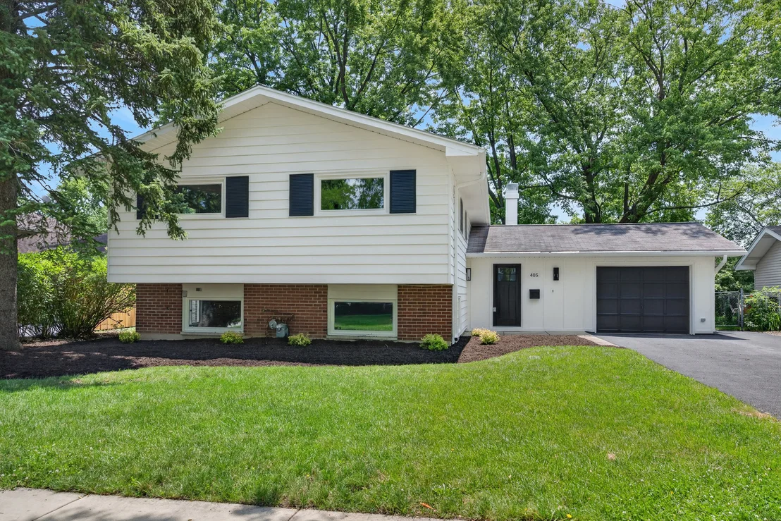 Photo of 405 W Newport Road