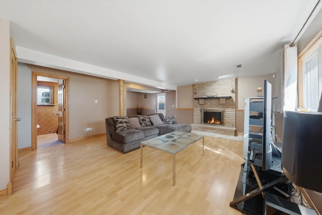 Photo of 7116 W 85th Place