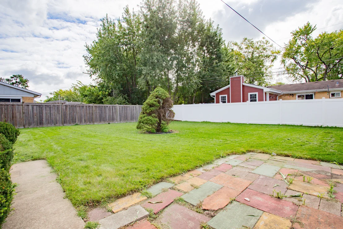 Photo of 255 W Walnut Avenue