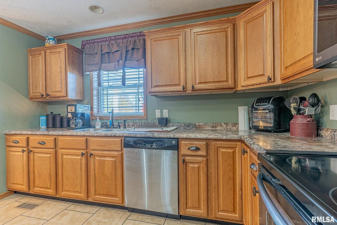 Photo of 3221 NORTON Road