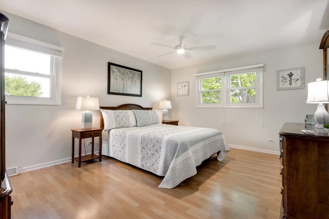Photo of 900 Dearborn Circle