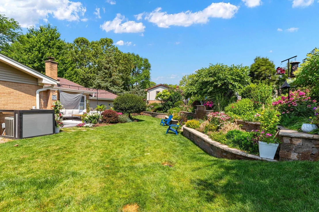 Photo of 532 MERLIN Drive