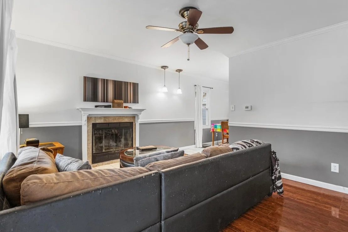 Photo of 1619 Clover Lane