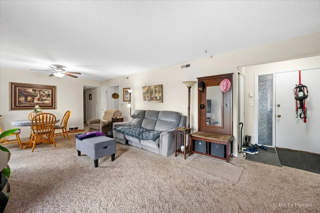 Photo of Unit D at 5202 Winslow Circle