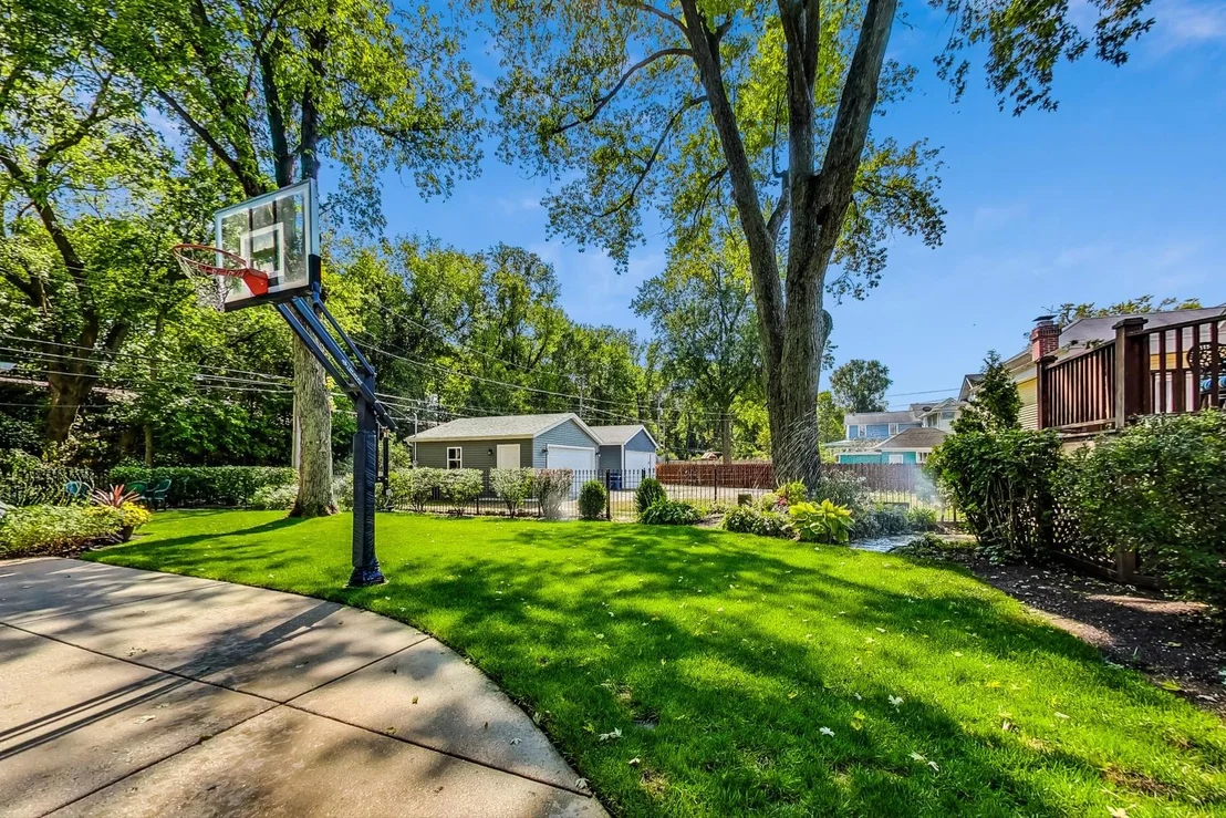 Photo of 539 Forest Avenue