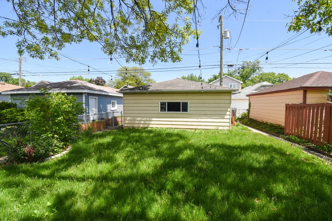 Photo of 1437 Maple Avenue