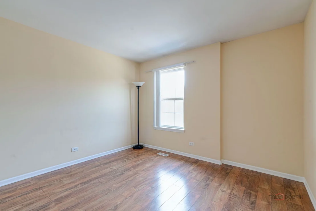 Photo of 1002 Kensington Drive