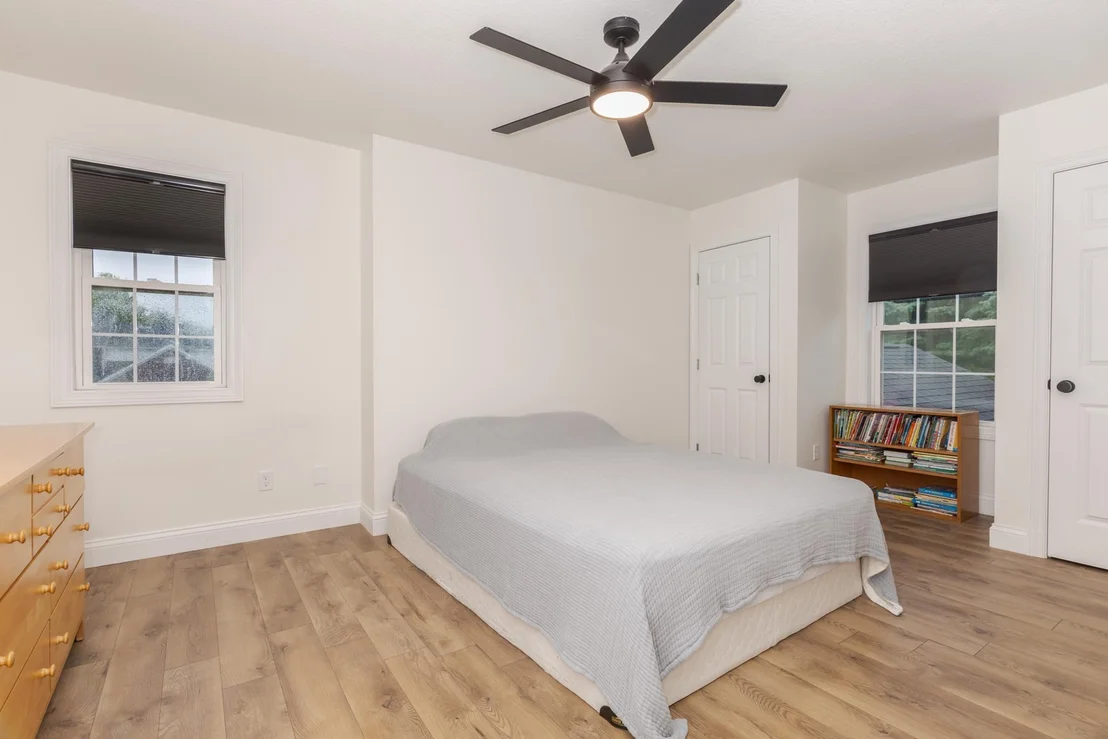 Photo of 980 Balsam Road