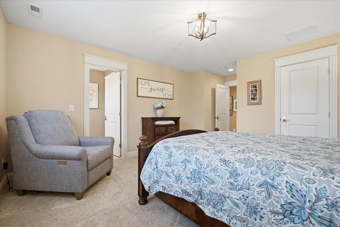 Photo of 34 Stonebrook Court