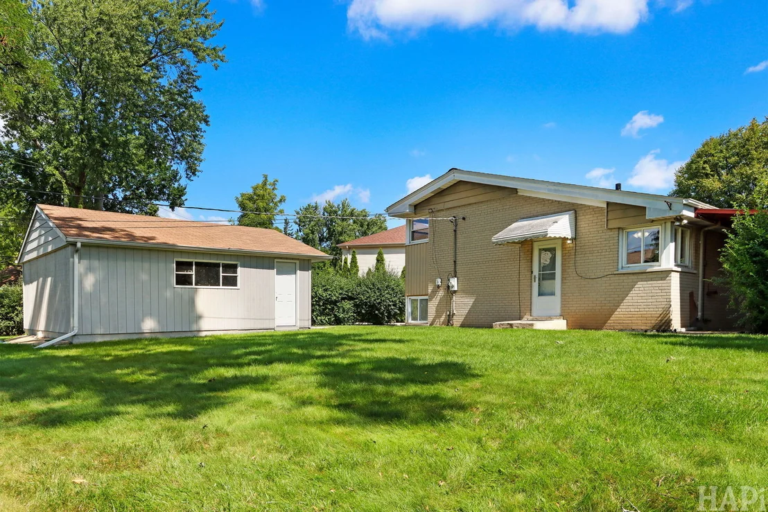 Photo of 412 Warren Road