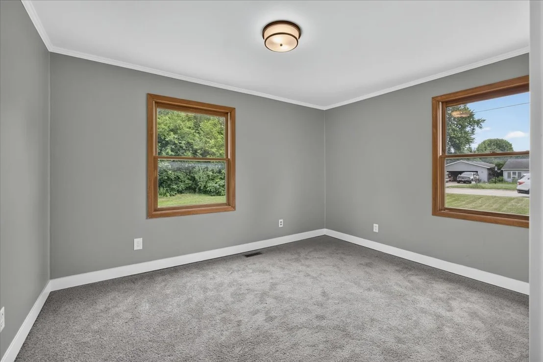 Photo of 802 Darwin Drive