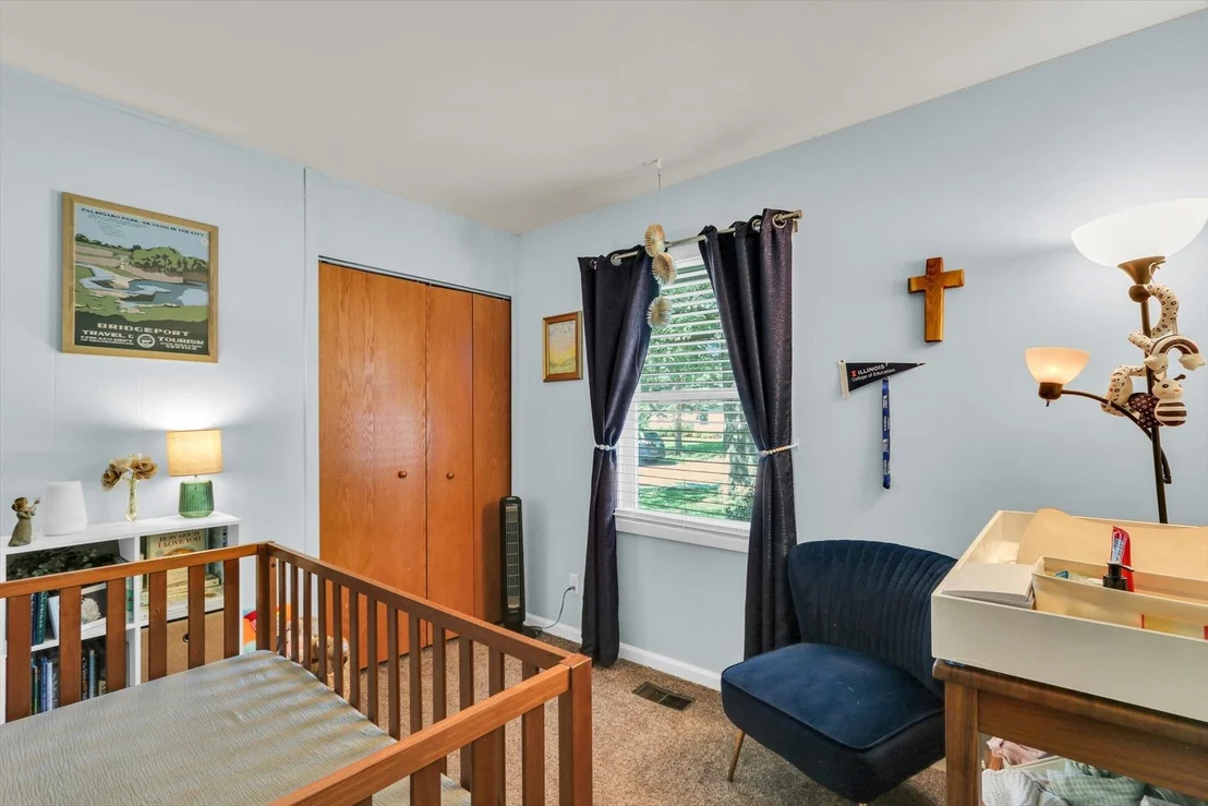 Photo of 308 S Glenn Drive