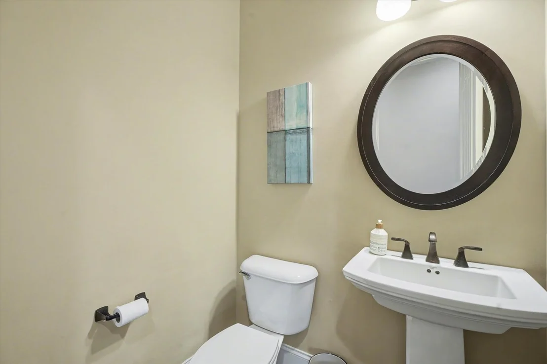 Photo of 405 Denton Drive