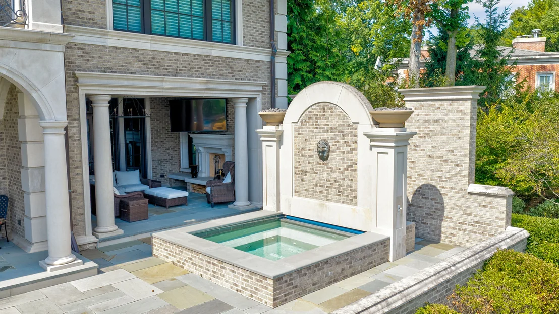 Photo of 595 Circle Lane