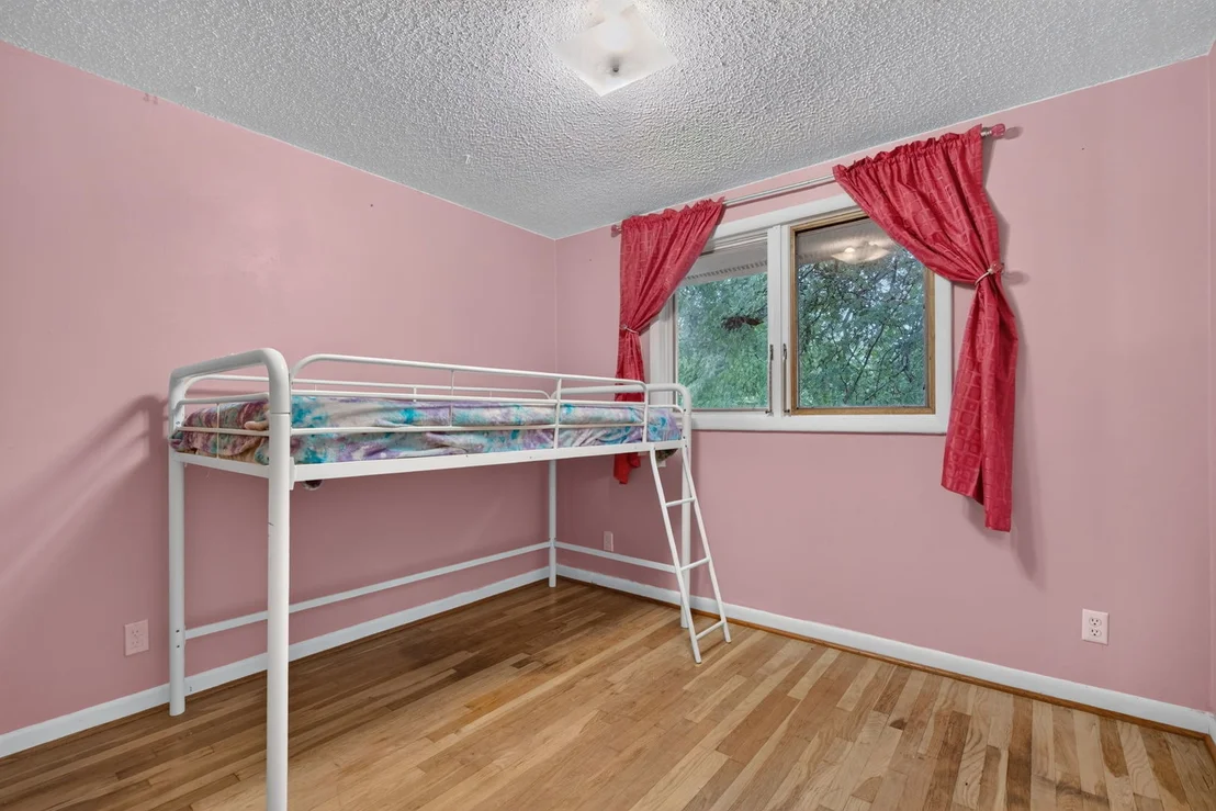 Photo of 130 Dawn Way