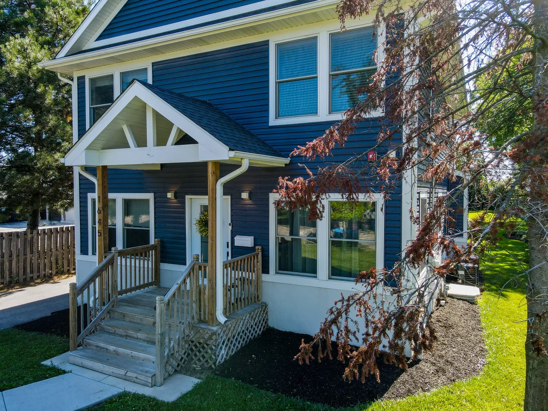 Photo of 1645 Webster Lane