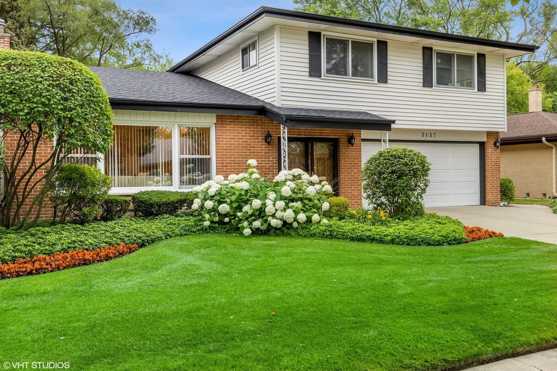 Photo of 3137 Greenleaf Avenue