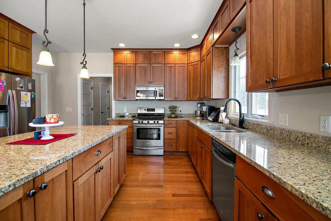 Photo of 549 Beach Avenue