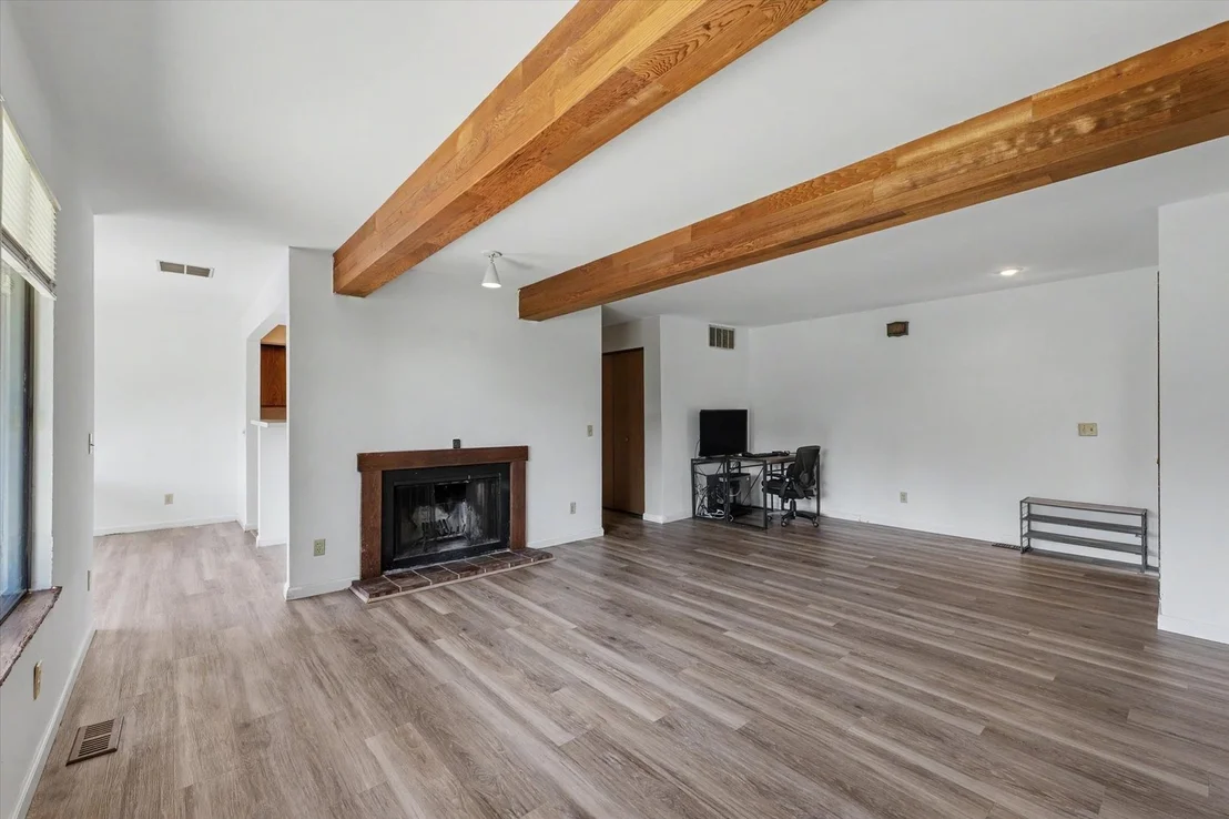 Photo of Unit 2142 at 2142 Harbortown Circle