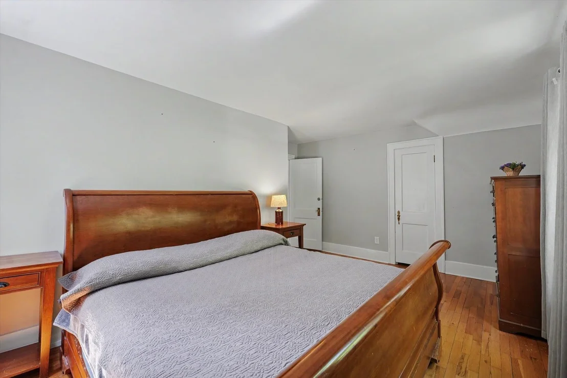 Photo of 1202 W Healey Street